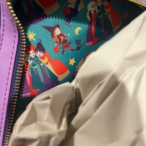 Disney Hocus Pocus Haunted House Loungefly Mini Backpack - Picture 6 of 6